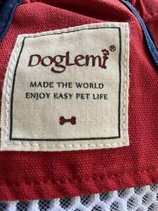 Dog back pack medium legs out , travel/ carrier/ way to trim nails-nwot