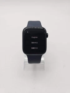 Bracelet sport Apple Watch SE 2e génération 44 mm aluminium noir noir débloqué A2727 - Photo 1 sur 5