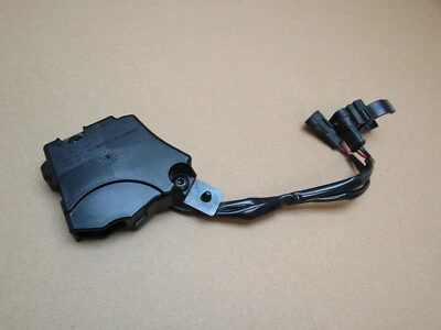 BRP CAN-AM Spyder F3 T 2020 1,744 miles switch deflector (5368) - Imagem 1 de 4
