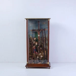Depiction Crucifixion Antique Easter Nativity Handmade Figurines Display Case - Picture 1 of 10