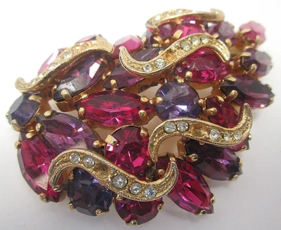 Broche de strass branco vintage pedras vermelhas roxas e brancas 2,5 pol x 1,75 pol grande - Imagem 1 de 4