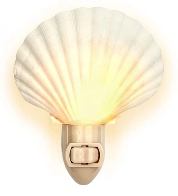 Luz nocturna Nautical Crush Trading Seashell - Luz nocturna de playa con cl... Foto 1 de 4