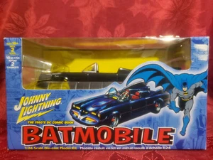Johnny Lightning 1960s DC Comic Book Batmobile 1:24 Diecast Model Kit Sealed - Picture 1 of 8