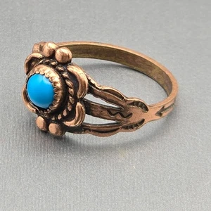 VTG Southwestern Copper & Turquoise Ring Size 5.5 Floral Design Stamped Designs - Picture 1 of 7