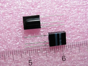 2160 PCS VISHAY TSOP1756 LOGIC OUTPUT PHOTO DETECTOR INTEGRATED CIRCUITS - Picture 1 of 3