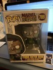 Funko POP! Marvel Zombies  Zombie Doctor Doom 789 w/Pop P {FPB16}