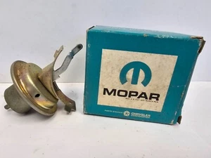 1966 Plymouth Dodge Distributor Vacuum Advance Unit 361 Cubic Inch 2642262 NOS - Picture 1 of 4