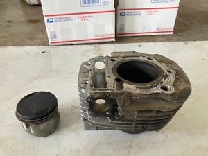 Yamaha Virago XV750 XV 750 1990 90 front cylinder piston jug engine motor - Picture 1 of 3