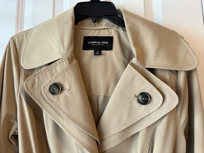 $200 London Fog Womens Trench Coat M British Khaki NWT Hood, Pockets, With Flaw - Image 1 of 4