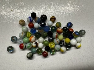 Mixed collectable marble lot vintage and modern - Picture 1 of 3