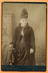 Grand Rapids MI Portrait of a Young Woman by Minkler, circa 1880s - Picture 1 of 2