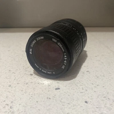 Vintage SIGMA ZOOM 100-300mm 1:4.5-6.7 DL - Lens Made in Japan - Image 1 of 4