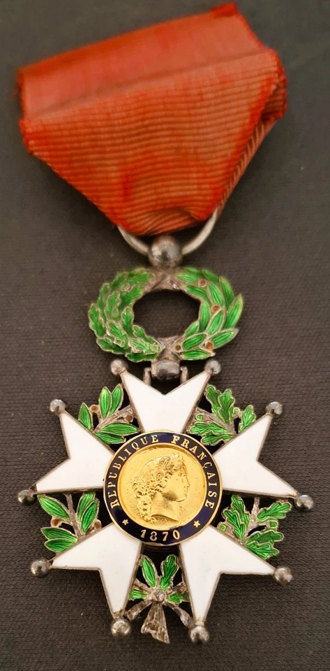 LEGION D'HONNEUR 3e REPUBLIQUE -1870 -  PRESENCE DE PIERRES - Photo 1/4
