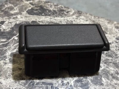 Cenicero trasero original BMW E30 51161904809 serie 3 M3 Foto 1 de 4