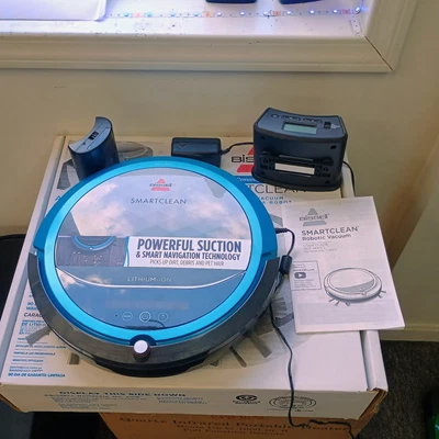 Bissell 1605 - Disco Teal/Titanium - Robotic Cleaner.used only a few times- - Image 1 of 3