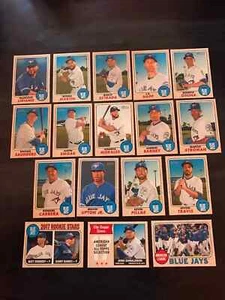 2017 Topps Heritage TORONTO BLUE JAYS Base Team Set of (17) - Picture 1 of 1