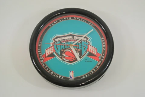 Vancouver Grizzlies Wall Clock 1995 Inaugural Season NBA Basketball Vtg 8.5" Cover