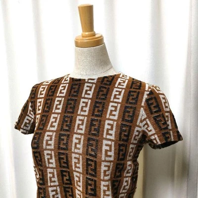 FENDI Patrón Zucca Pila Corte y Coser Corto T Foto 1 de 4