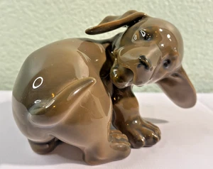 ANTIQUE 1923 Royal Copenhagen Porcelain Figure - Dog Chasing Tail - No. 1407 - Picture 1 of 9