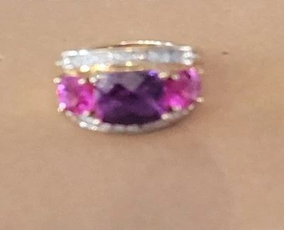 Anillo vintage de oro de 14k amatista y turmalina rosa y diamantes Foto 1 de 4