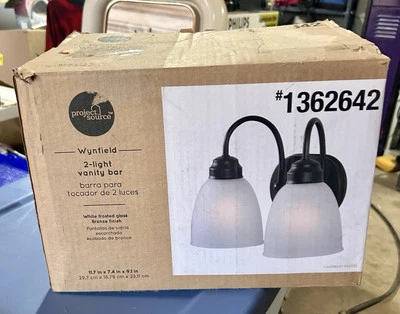 🚨 Tocador tradicional Project Source Wynfield 2 luces bronce nuevo - caja abierta Foto 1 de 4