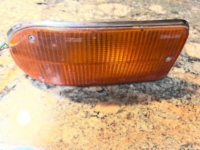 68 1968 Jaguar XK-E Tipo S2 S3 R/H Conjunto de luz de señal de giro/estacionamiento delantero Foto 1 de 4