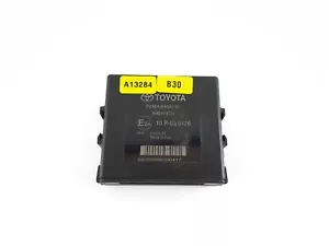 MÓDULO DE CONTROL SENSORES DE ESTACIONAMIENTO TOYOTA URBAN CRUISER PDC PZ464-B4420 / A13284-B30 - Imagen 1 de 1