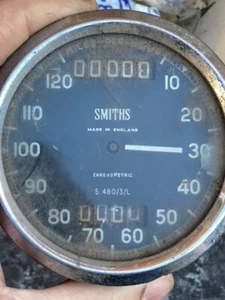 Vintage Smiths 120 MPH chronometric Speedometer S480/3/L not working for spares - Picture 1 of 11
