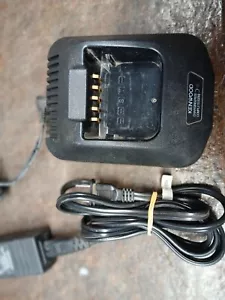 Genuine OEM Kenwood KSC-25 Rapid Charger w/ AC Adapter W08-1058 - Picture 1 of 3