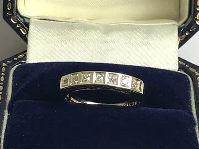 1982 Art Deco Style 0.15ct Diamond Half Eternity 9ct Gold Vintage Ring Size M - Image 1 of 4