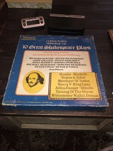 William Shakespeare Collectors Library of 10 Plays. Vinyl Box Set W/Book. NEW - Picture 1 of 19