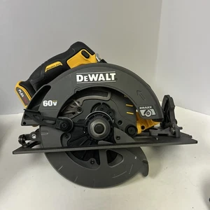 DEWALT 60V MAX Flexvolt Brushless Cordless 7-1/4 in. Circular Saw DCS575 - Picture 1 of 11