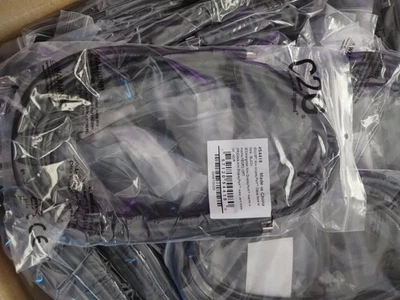 5 NEW in PACK C2G #54418 MINI DISPLAY PORT to DISPLAY PORT 10FT CABLES ~ M/M - Image 1 of 2