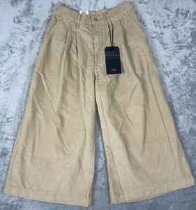 Pantalones Levi’s para mujer 26 premium pierna ancha plisados crop pana nuevos con etiquetas precio de venta sugerido por el fabricante $80 - Imagen 1 de 9