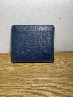 Gucci GG Marmont Bi-Fold Geldbörse in blau Leder Bi-Fold Geldbörse sehr guter Zustand - Bild 1 von 4