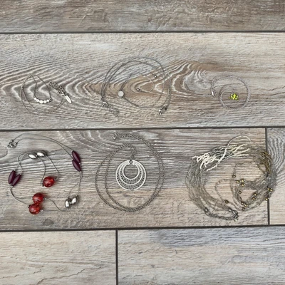 Lote de 6 Collares de Moda Tono Plata Estrás Cuentas Colgantes Cadenas Foto 1 de 4