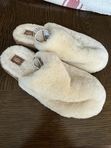 Zoccolo Ugg Fluff Yeah stile bambino piccolo: 1123633k nuovo senza scatola taglia 6