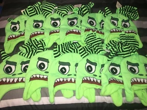 2 PIECE SET BEANIIE AND GLOVES GREEN MONSTER FACE BLACK STRIPED HORNS & GLOVES - Picture 1 of 2
