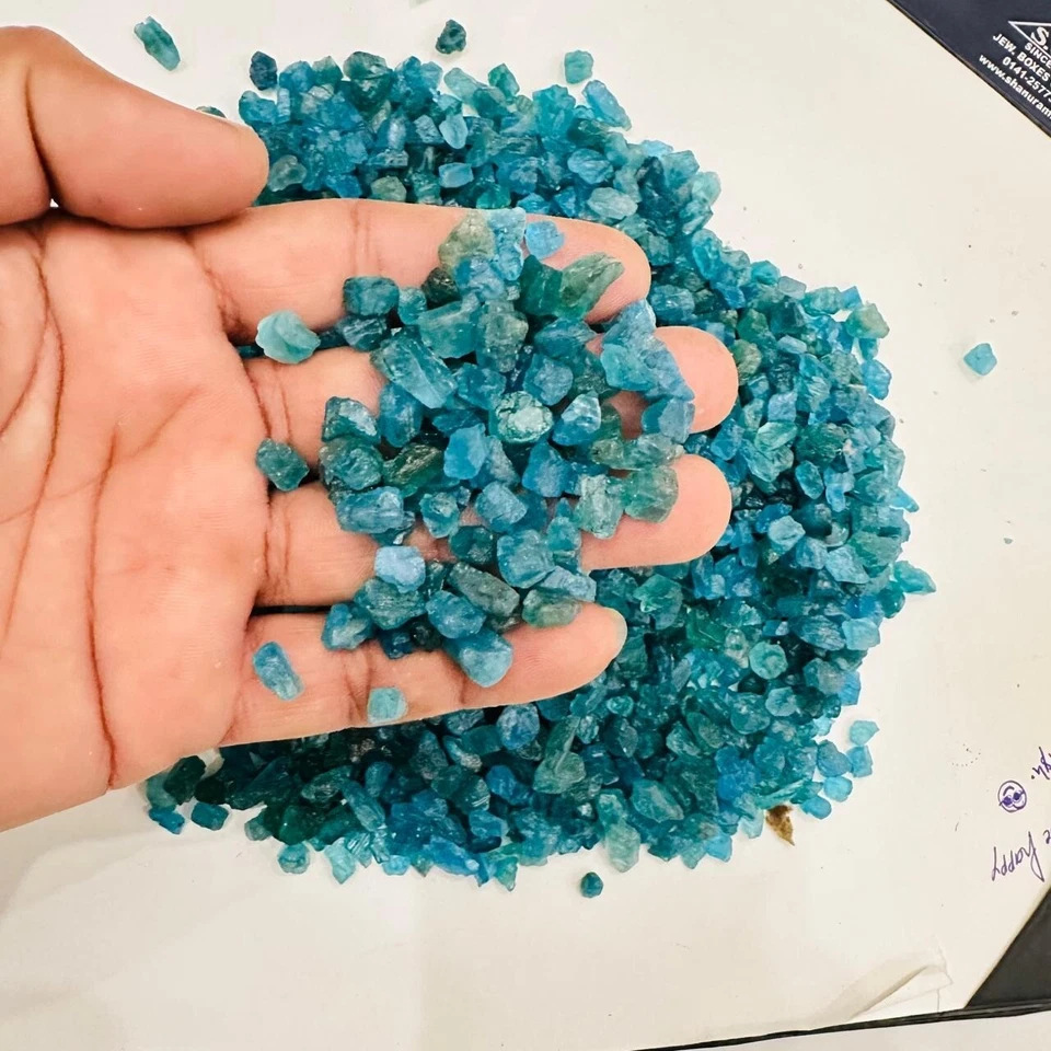 Lote de piedras preciosas sueltas ásperas fila azul apatita natural Madagascar (tamaño 5-12 mm) Foto 1 de 4