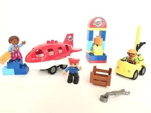 Lego Duplo Airport - 10590 - 💯% Complete with Figures and Luggage - Picture 1 of 4