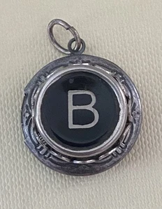 Vintage Typewriter Key Initial B Locket Pendant Charm Silver Tone S-1 - Picture 1 of 7