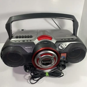 Sony Boombox CFD-G500 CD/Radio/Cassette Portátil Gran Sonido Probado Funcionamiento Leer - Imagen 1 de 10