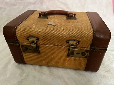 Vintage 1950s Train Make Up Travel Luggage Case Tweed Leather Fender Guitar Case - Image 1 of 4