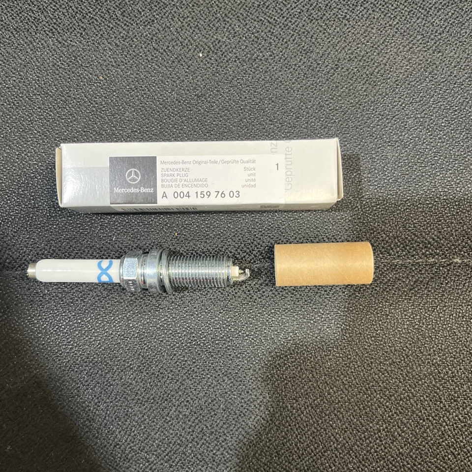 Repuesto de bujía original Mercedes-Benz para motores M200 M282 A0041597603 Foto 1 de 1