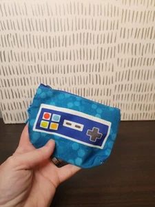 Nintendo Gamer Coin Bag - Picture 1 of 2