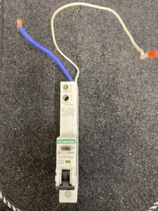 Crabtree star breaker rcbo.6 amp,tipo B,30ma.tipo A (AC/DC).61/B10630.*TESTATO* - Foto 1 di 2