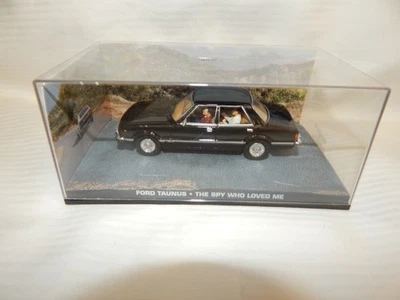 JAMES BOND 007 FORD TAUNUS THE SPY WHO LOVED ME MIB 1:43 - Image 1 of 4