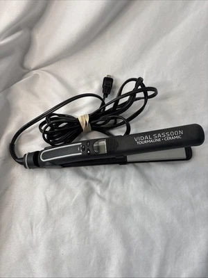Plancha de pelo de cerámica turmalina VIDAL SASSOON modelo VS085 funciona Foto 1 de 4