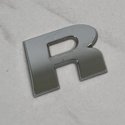 2009-2014 Volkswagen Routan SE эмблема буква 'R' задний задний борт B3201 хром - Изображение 1 из 4