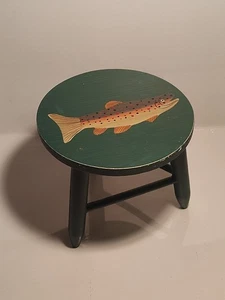 Sgabello pesce in legno dipinto a mano supporto piante pezzo divertente 6" alto 7" largo luccio verde - Foto 1 di 9